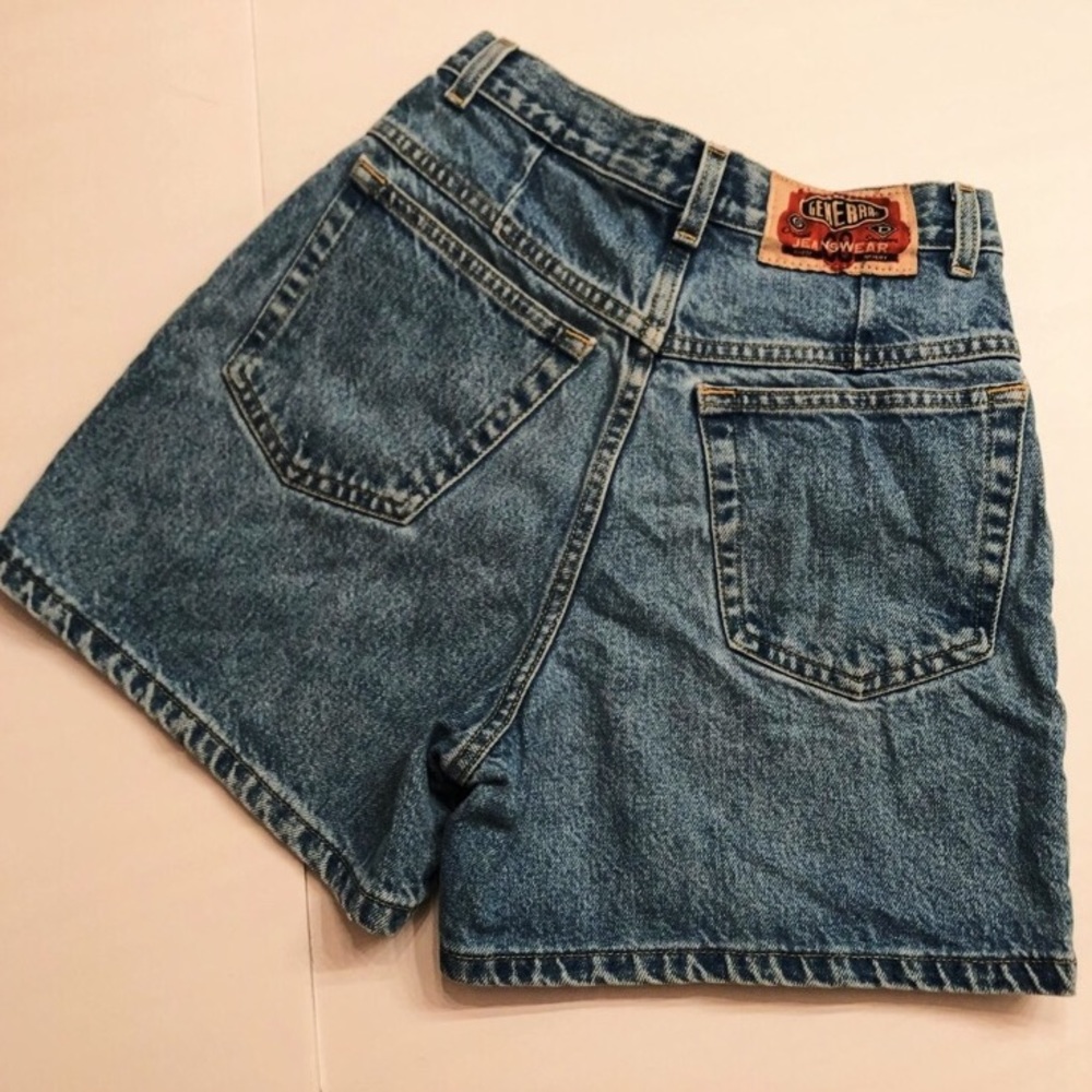 Vintage Generra High Waisted Mom Shorts